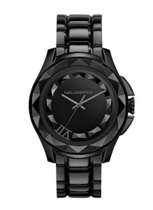 7是Karl爺的幸運數字，所以手錶的7點方位亦加入了細節的設計。